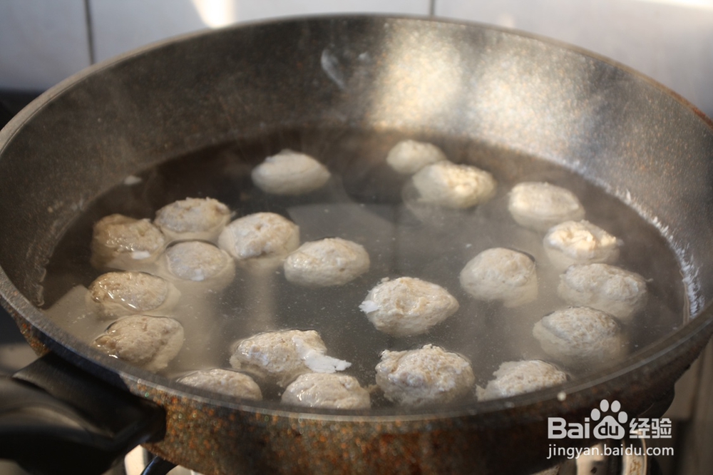 怎么吃都不腻的鸡肉丸子冬瓜汤