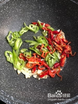 教你怎么做青红椒炒白玉菇