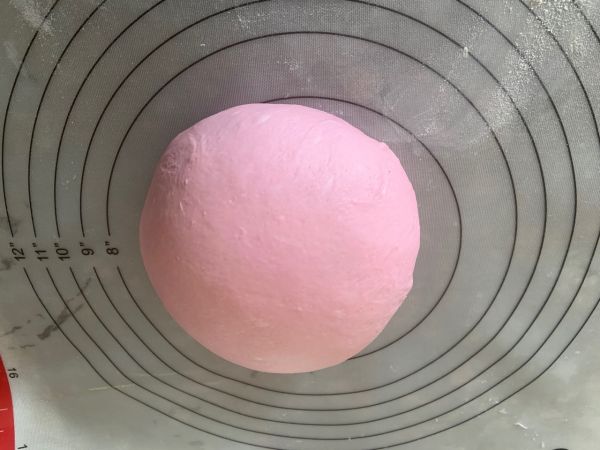 火龙果麻薯芋头欧包