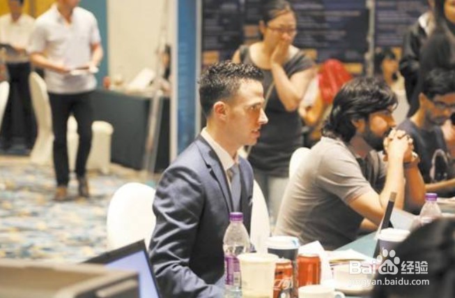 工作中和同事如何相处？