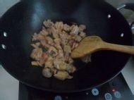 清香辣味土豆烧鸡块的做法