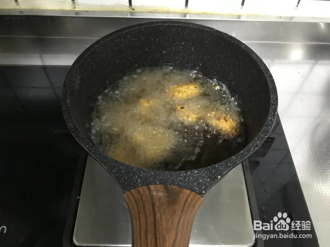 “酥炸大虾”怎么做更香酥？