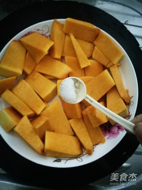排骨蒸南瓜的做法