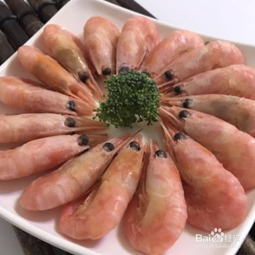 虾头汁沾到白色衣服怎么洗