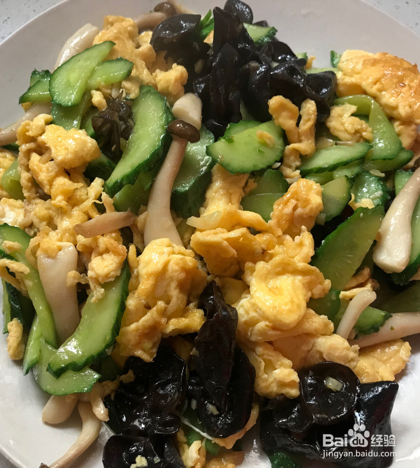 黄瓜木耳炒鸡蛋的做法