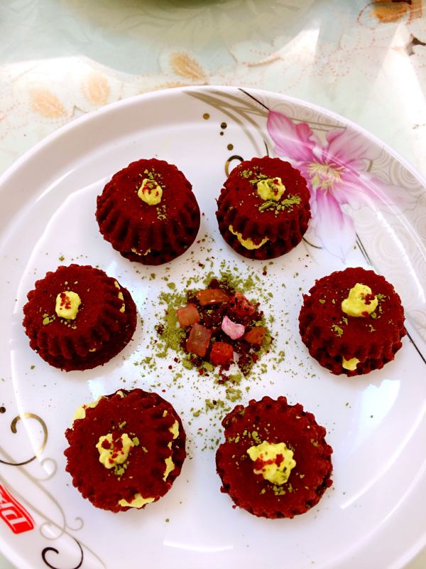 红丝绒奶油酒心蛋挞