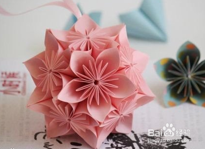 纸折手捧花球的制作方法（真实美观）