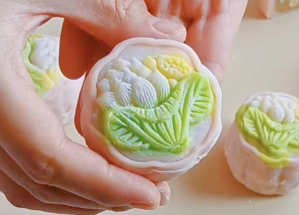 芝士咖啡巧脆珠冰皮月饼