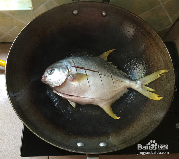 黄豆酱烧鲳鱼的制作方法