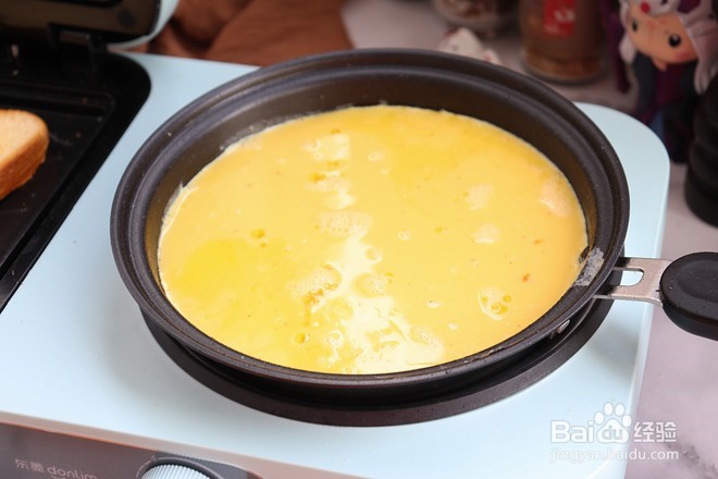 滑蛋芝士三明治的做法