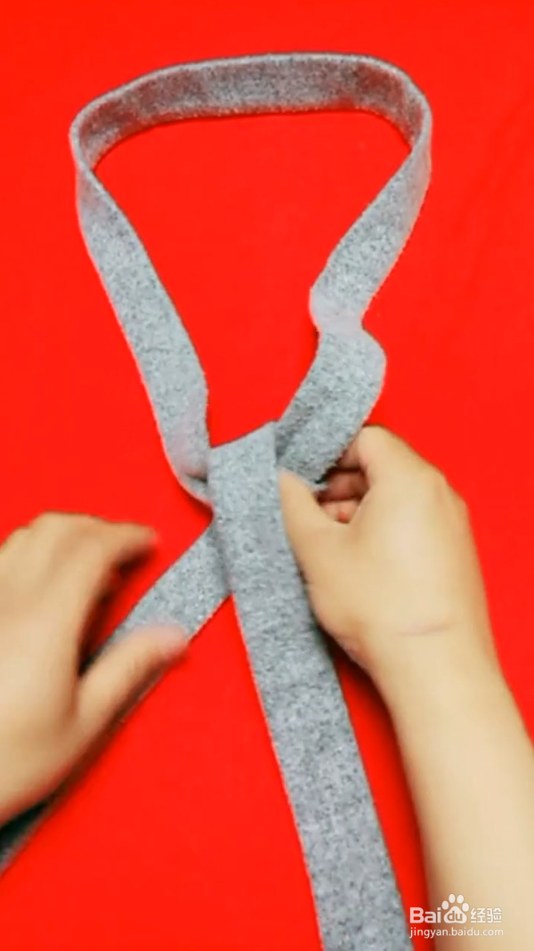 如何打一个美观的蝴蝶结？