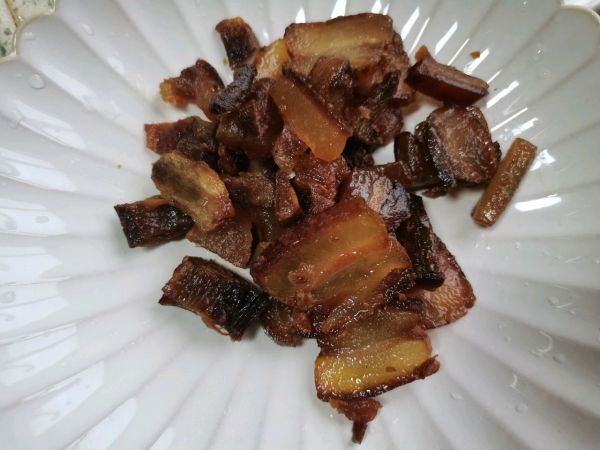 豆豉虎皮青椒炒腊肉