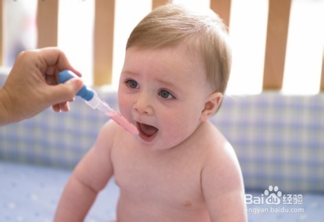 怎样给发烧的孩子科学降温？