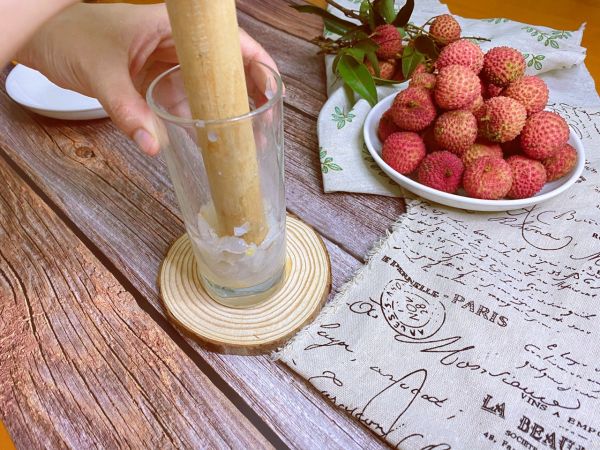夏日荔枝可乐冰饮