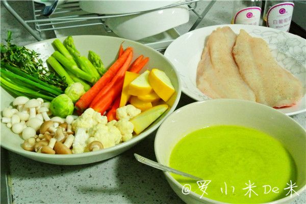 红鱼青豆泥时蔬