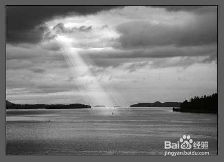 【photoshop技巧】穿破云层的光线效果