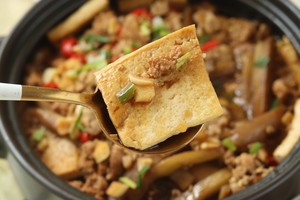 豆腐肉末茄子煲的做法