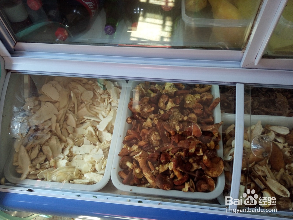 云南美食野生菌鸡枞鲜香味美吃货首选