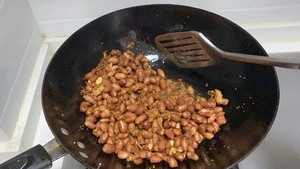 脆皮花生的做法