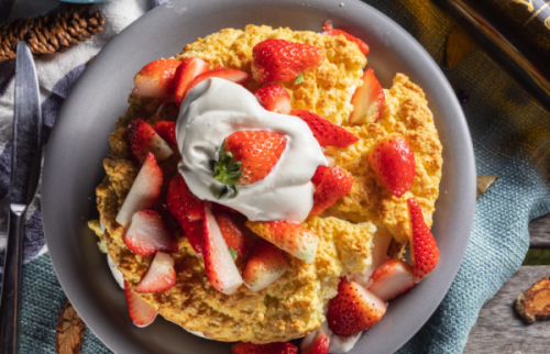 加拿大冰酒草莓蛋糕