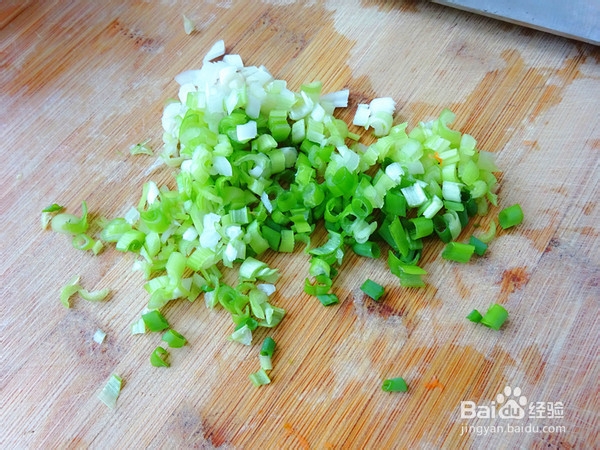 胡萝卜全麦鸡蛋饼的做法