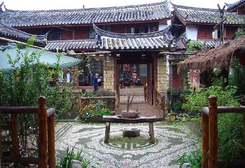 云南束河古镇旅行吃住玩购指南