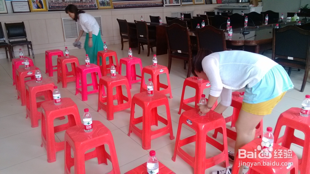 企业在会议前怎么合理布置会场?