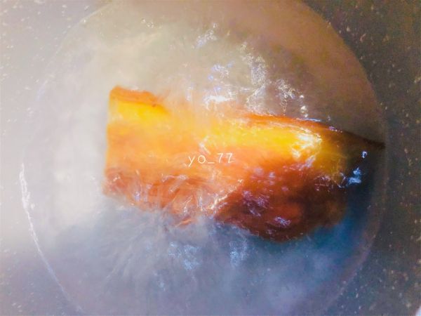 腊味年菜腊肉炒芹菜