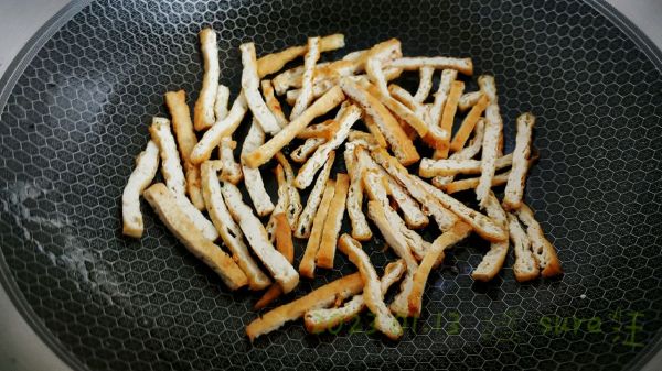 胭芫豆腐萝卜丝