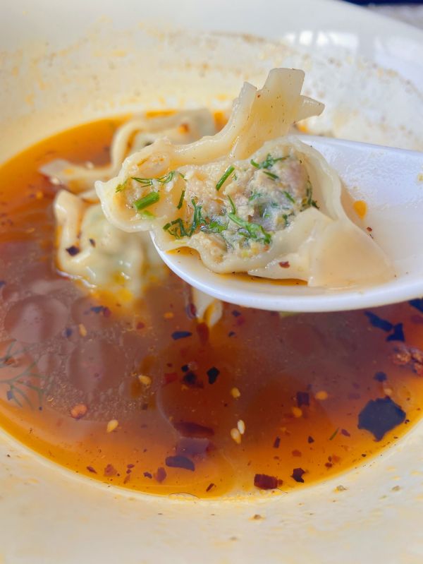 红油茴香虾仁抄手