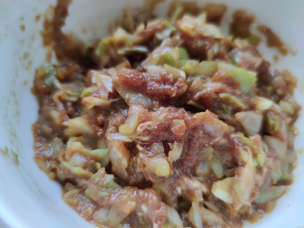 洋白菜鲜肉生煎小馅饼