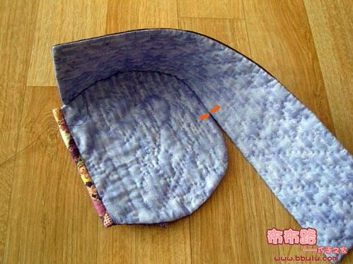 夏季里清凉的精致小手挽