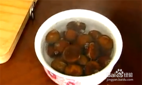 剥板栗皮的几种简单方法