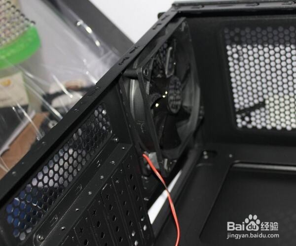 电脑机箱怎么走背线