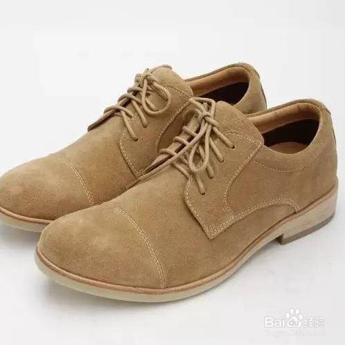 绒面鞋用水洗过了怎么修复