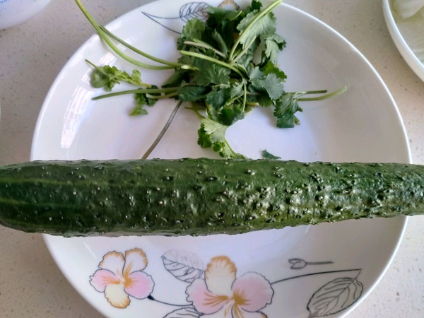 黄瓜麻酱大拉皮