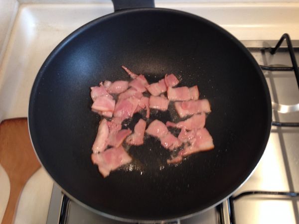 培根辣白菜炒红米饭