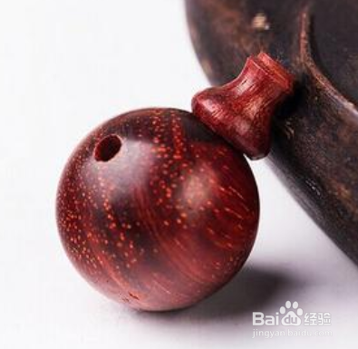 小叶紫檀手串多大的好？你知道吗？