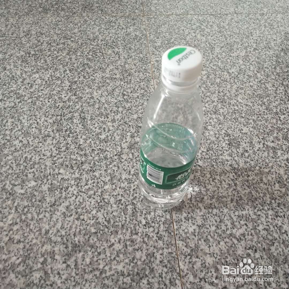 如何用热熔枪自制永不融化的雪花