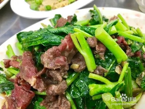 芥蓝嫩炒牛肉