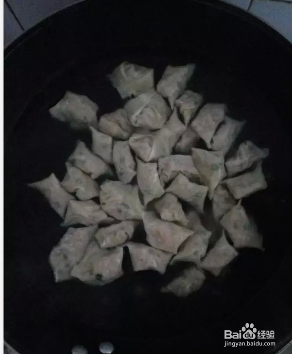 制作鲜美的馄饨