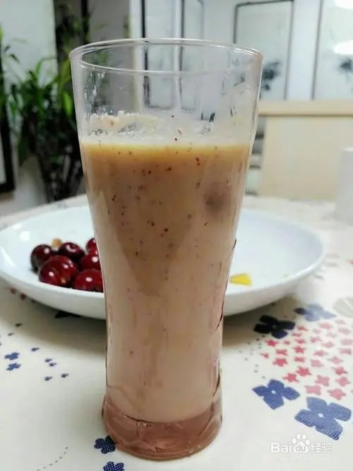 牛油果樱桃奶昔