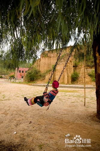 育儿经验：[6]孩子荡秋千要注意什么？