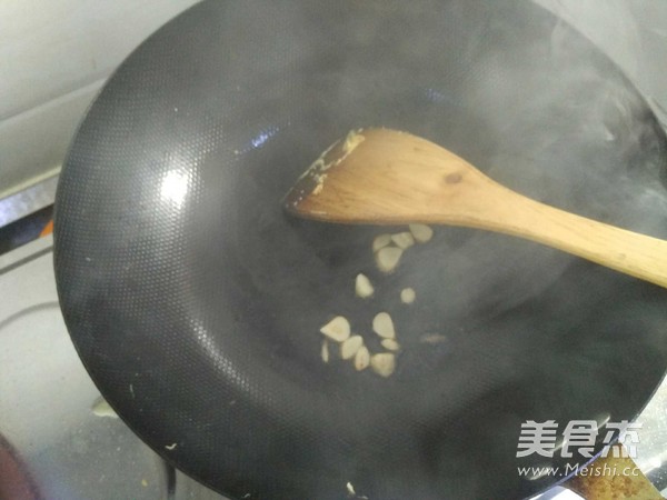 炒凉皮的家常做法