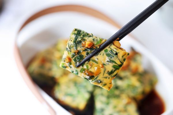 蘸汁菠菜鸡蛋糕