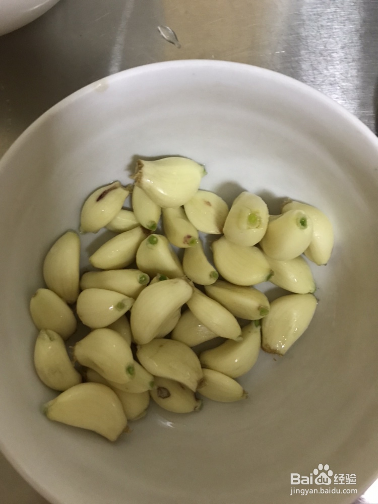 大东北蒜茄子嘎嘎下饭怎么做？