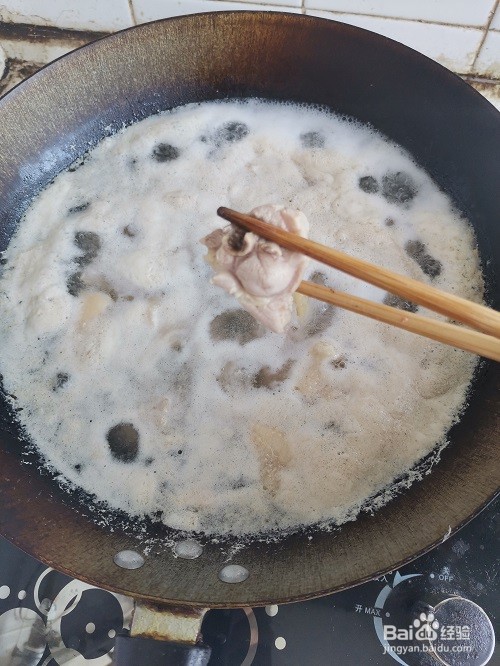 蚝油鸡块烧香菇的做法