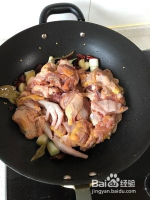 怎么做啤酒魔芋炖鸡