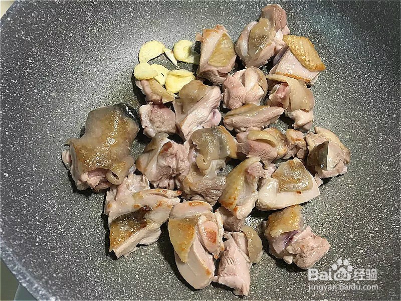 如何做辣酱烧去骨鸡腿