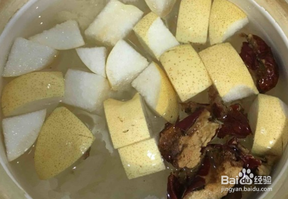 红枣雪梨银耳汤